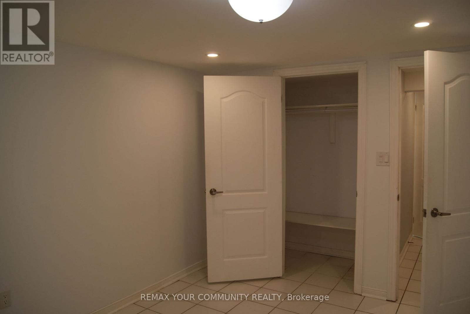 Single Family at 53 Lamar Street, Vaughan (Maple), Ontario - Photo 6 - RE/MAX Garden City Realty