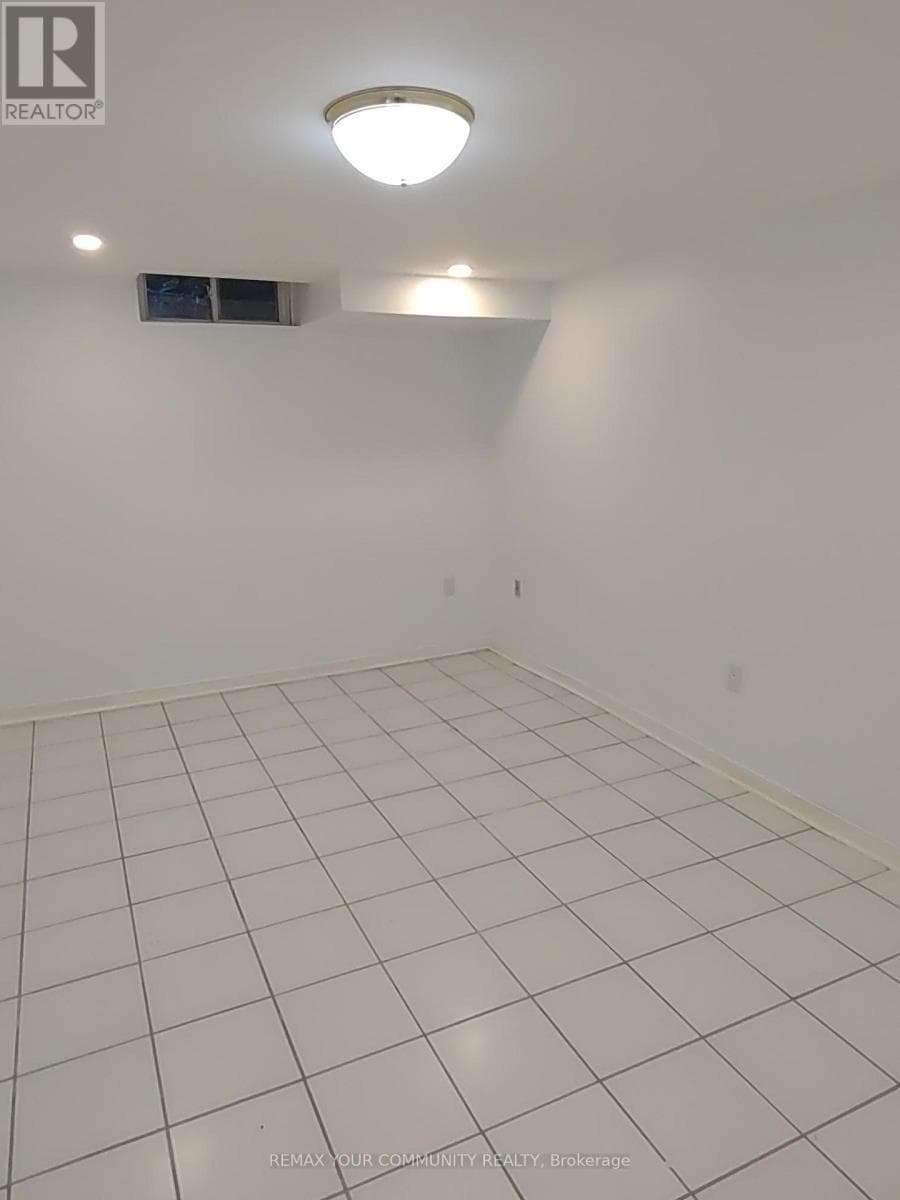 Single Family at 53 Lamar Street, Vaughan (Maple), Ontario - Photo 8 - RE/MAX Garden City Realty