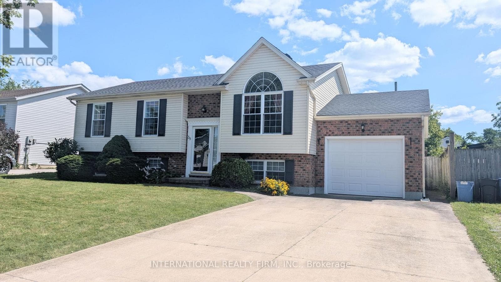 38 Windle Village Crescent