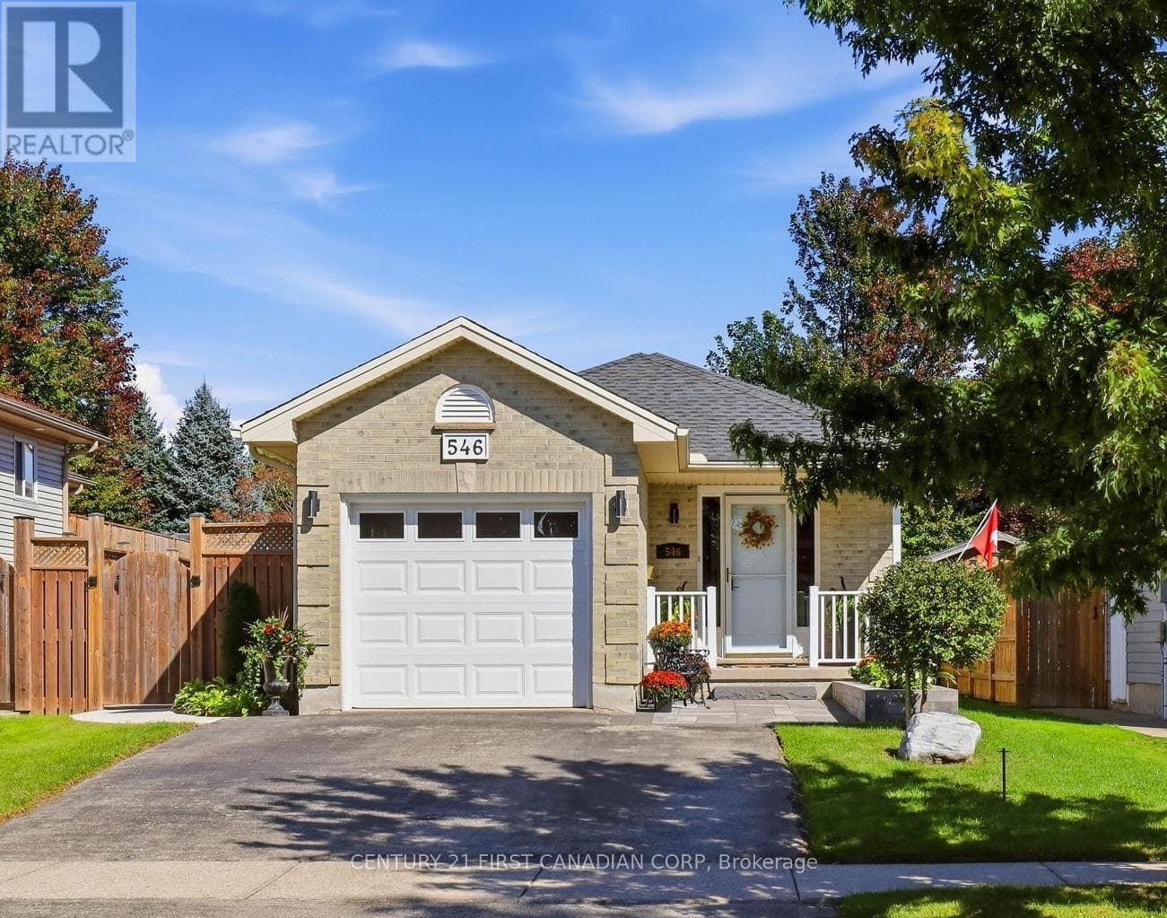 546 Talltree Crescent