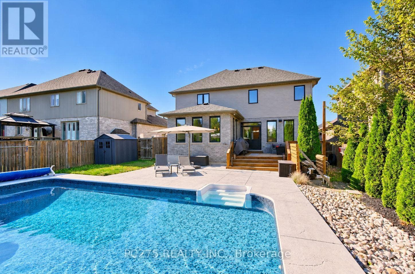 16 Peregrine Avenue