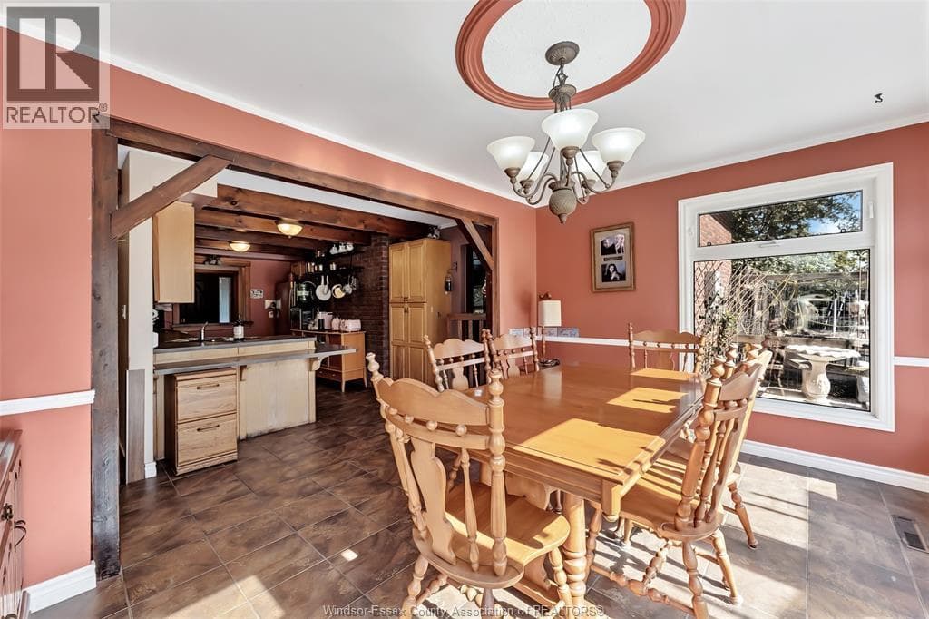 Single Family at 4220 Queen's Line, Chatham-Kent, Ontario - Photo 10 - RE/MAX Garden City Realty