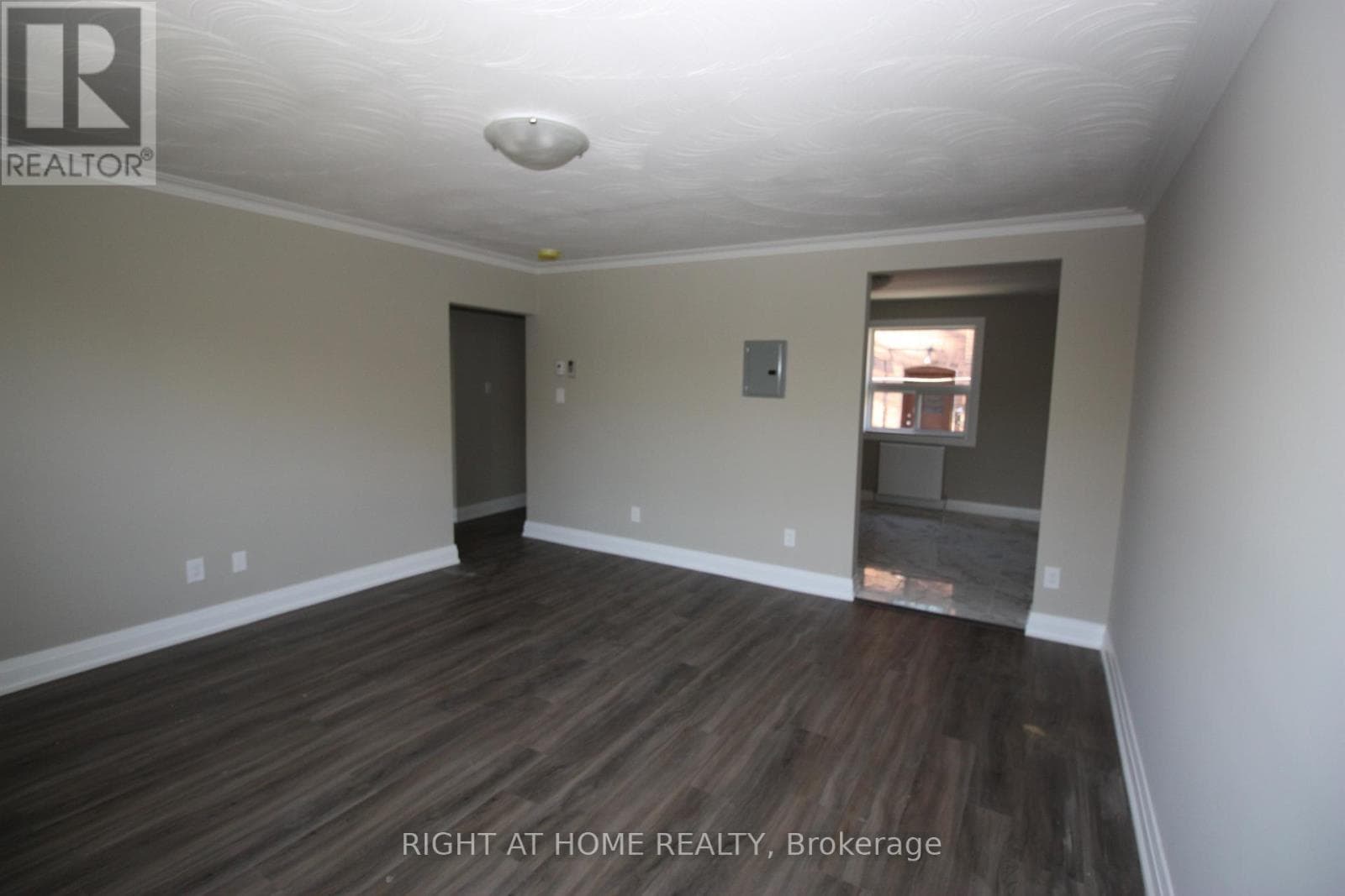 Multi-family at 4- 2 Glen Gordon Road, Toronto (High Park North), Ontario - Photo 5 - RE/MAX Garden City Realty