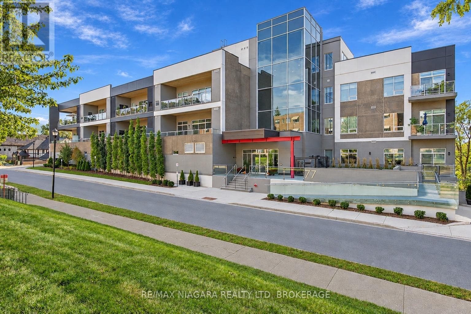 201- 77 Yates Street