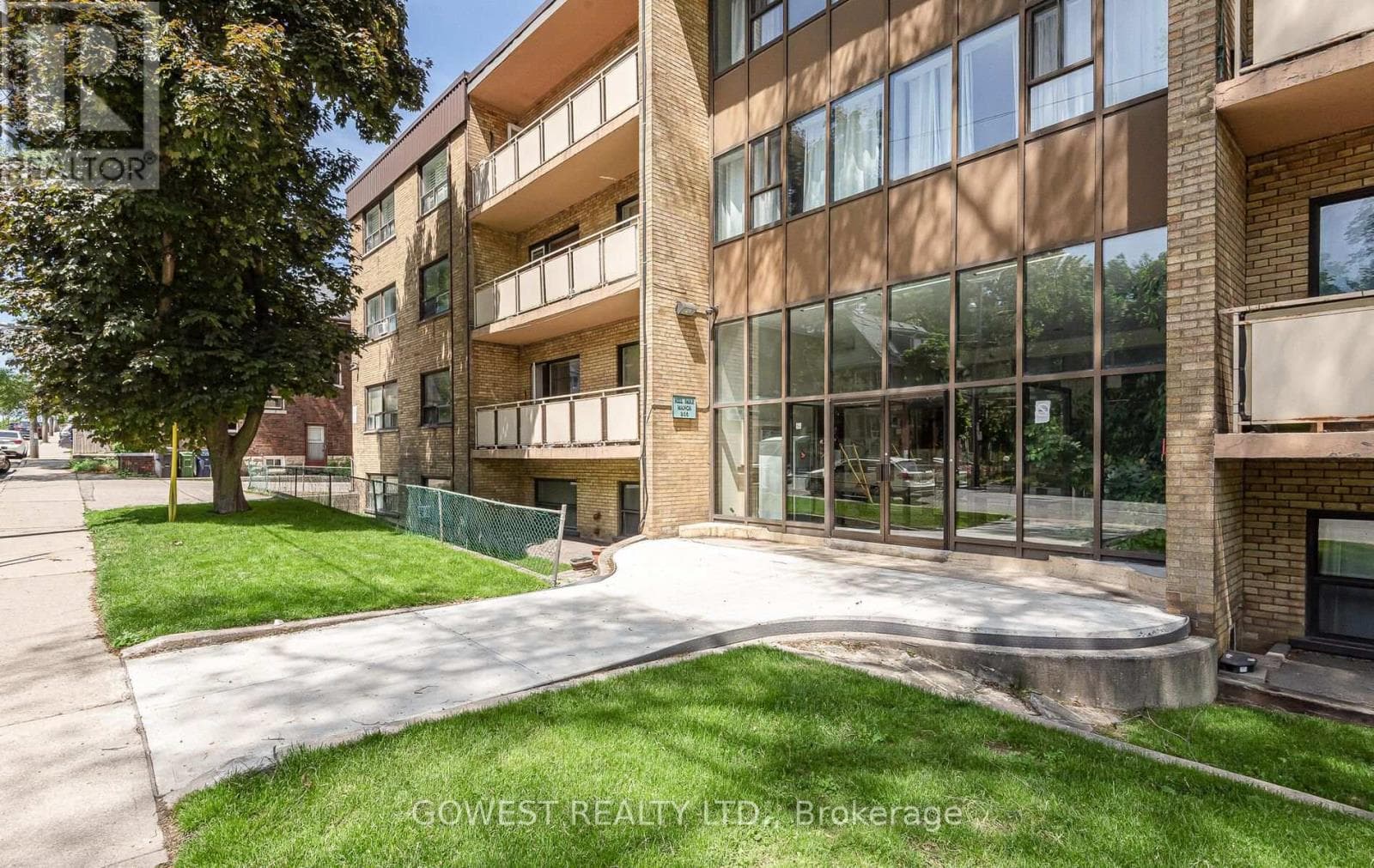 Multi-family at 306- 205 Keele Street, Toronto (High Park North), Ontario - Photo 2 - RE/MAX Garden City Realty