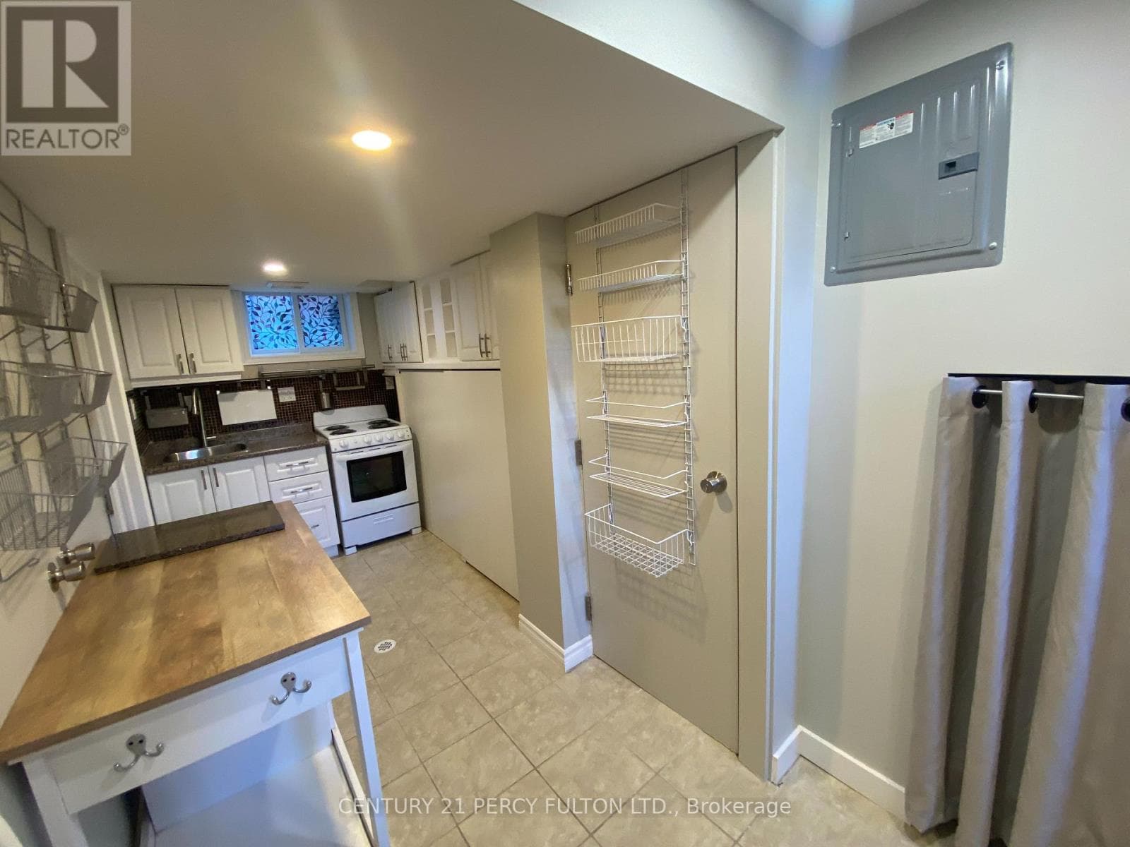 Single Family at Lower- 119 Calais Street, Whitby (Lynde Creek), Ontario - Photo 10 - RE/MAX Garden City Realty