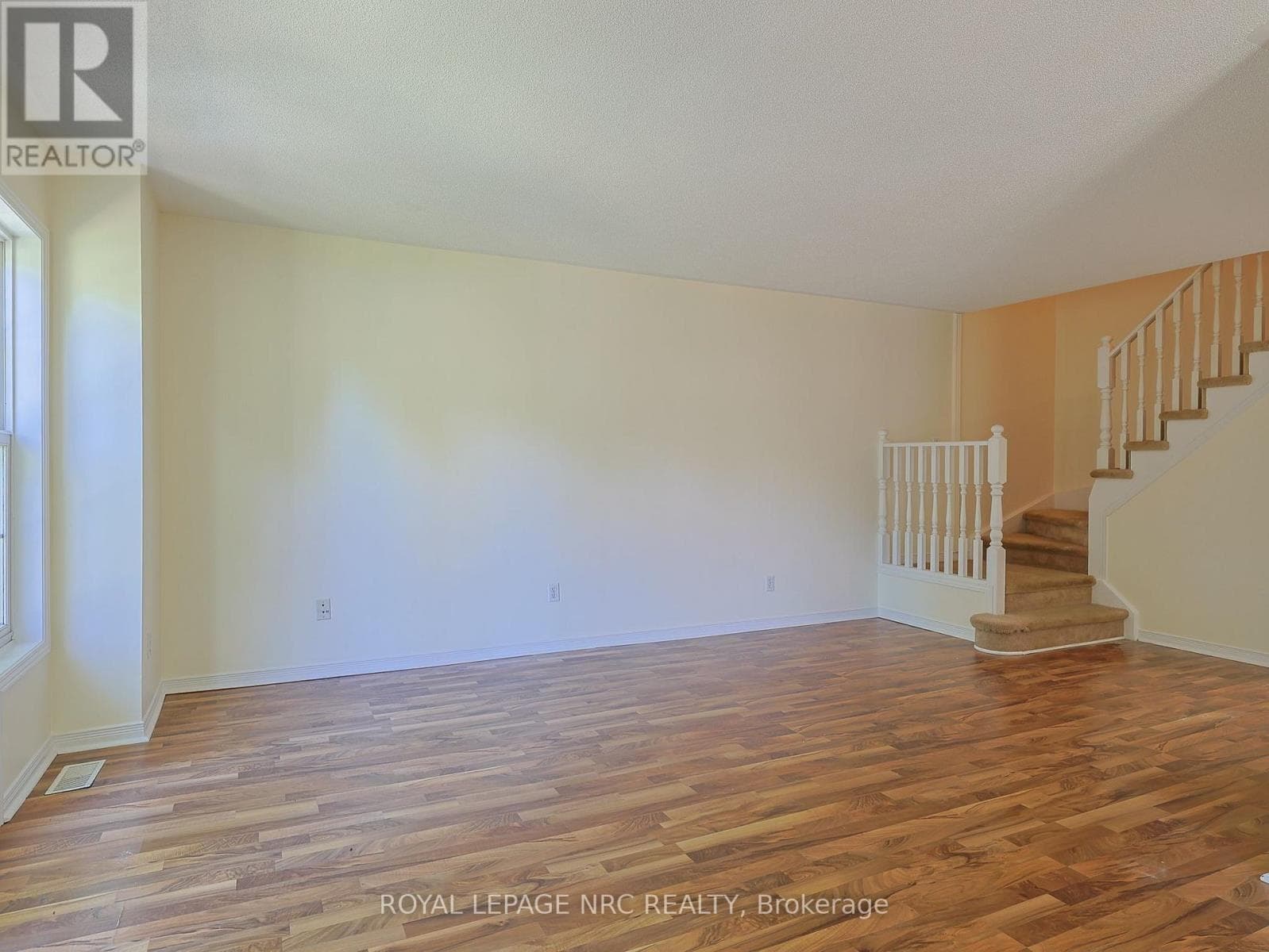 Single Family at 11 Willver Drive, St. Catharines (Port Weller), Ontario - Photo 5 - RE/MAX Garden City Realty