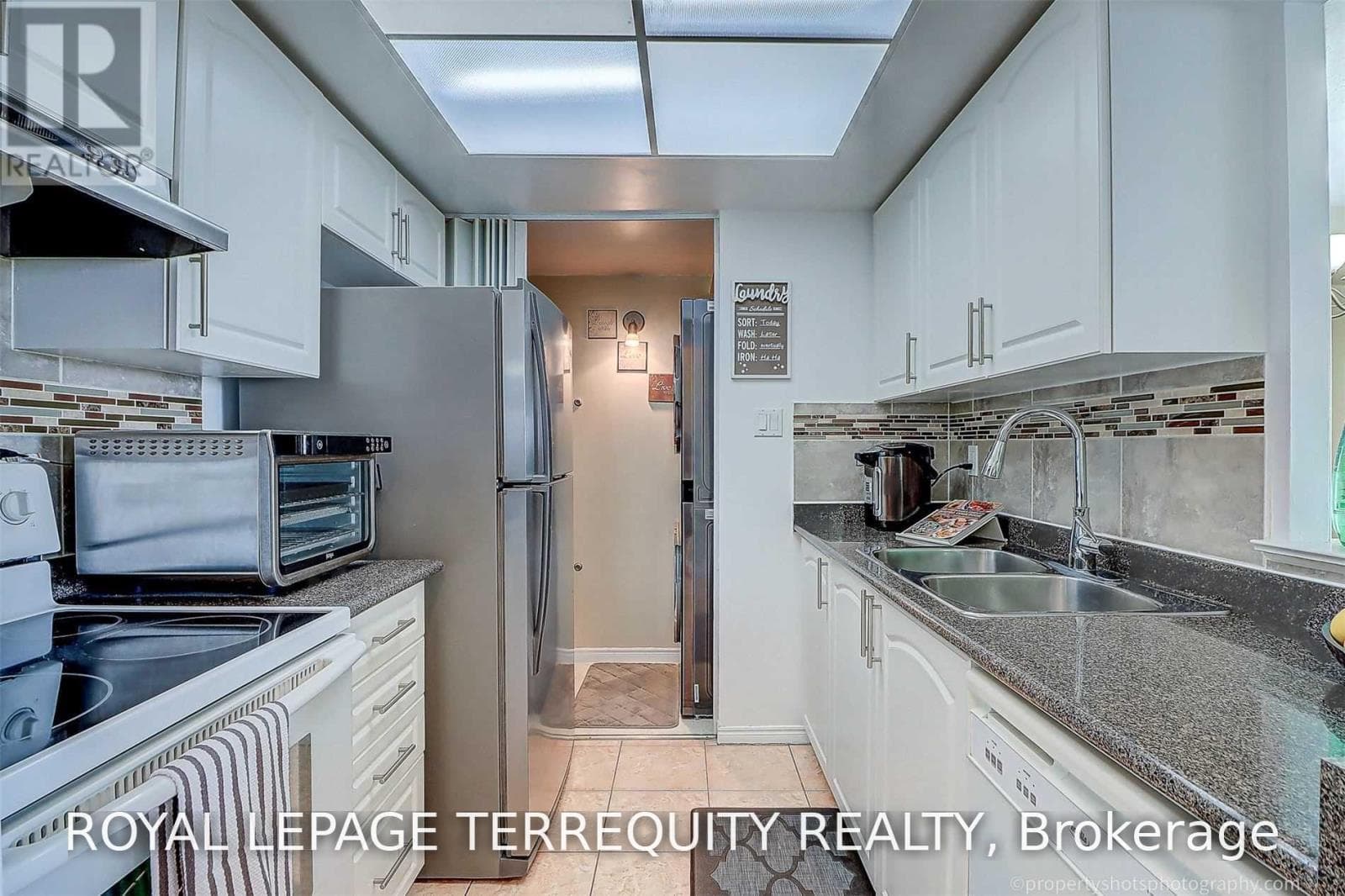 Single Family at 1710- 5 Greystone Walk Drive, Toronto (Kennedy Park), Ontario - Photo 7 - RE/MAX Garden City Realty