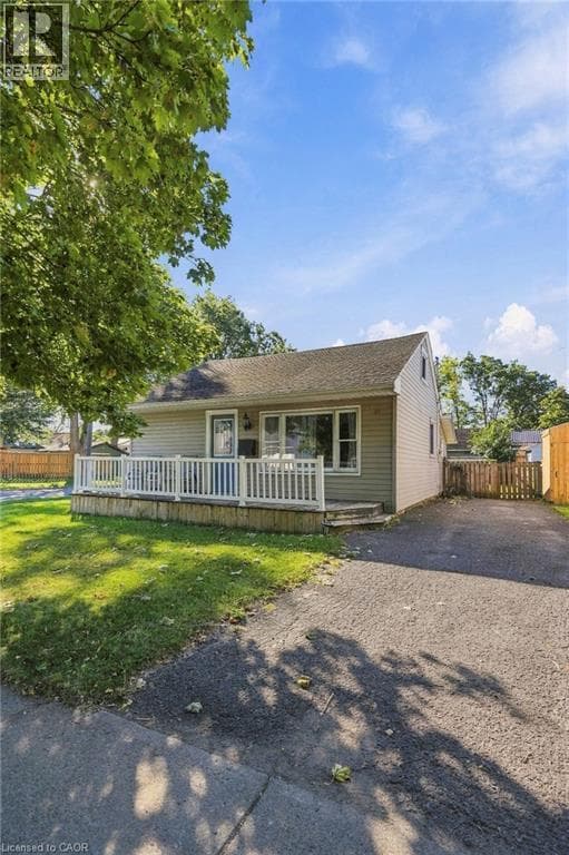 21 EXETER Avenue