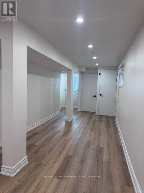 Single Family at 9 Capstan Court, Toronto (Glenfield-Jane Heights), Ontario - Photo 2 - RE/MAX Garden City Realty
