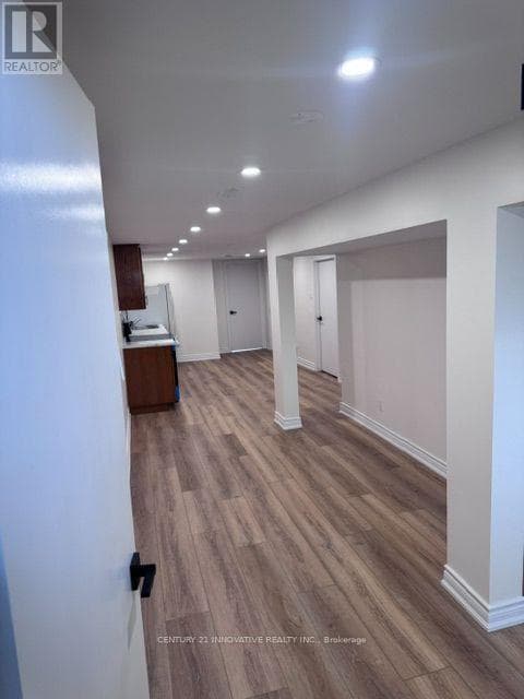 9 Capstan Court