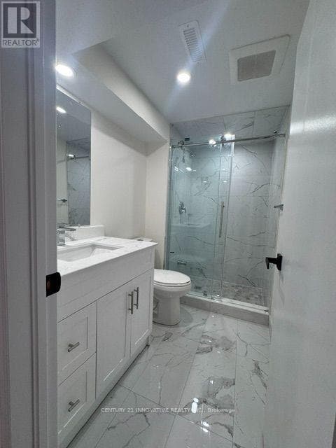 Single Family at 9 Capstan Court, Toronto (Glenfield-Jane Heights), Ontario - Photo 3 - RE/MAX Garden City Realty