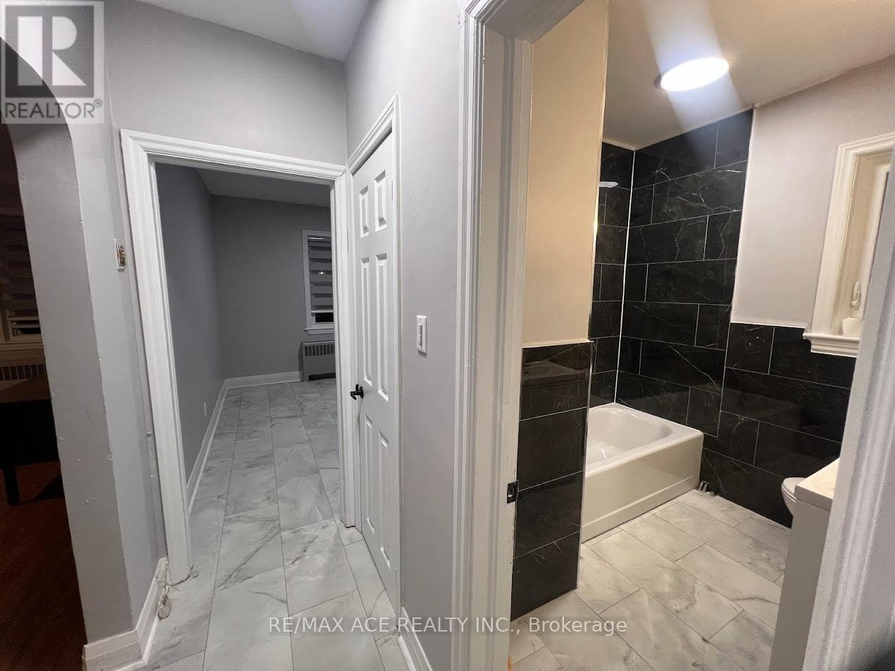 Multi-family at 2- 21 Towpath Road, Thorold (Thorold Downtown), Ontario - Photo 10 - RE/MAX Garden City Realty