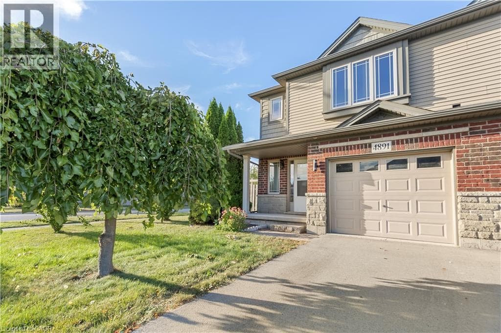 Single Family at 4891 ADAM Court, Beamsville, Ontario - Photo 2 - RE/MAX Garden City Realty