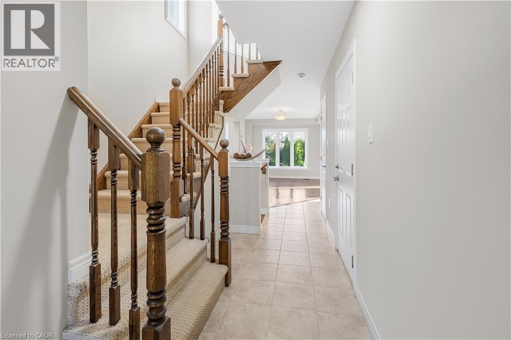 Single Family at 4891 ADAM Court, Beamsville, Ontario - Photo 4 - RE/MAX Garden City Realty