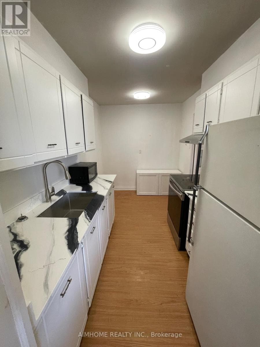 Single Family at 812- 177 Linus Road, Toronto (Don Valley Village), Ontario - Photo 10 - RE/MAX Garden City Realty