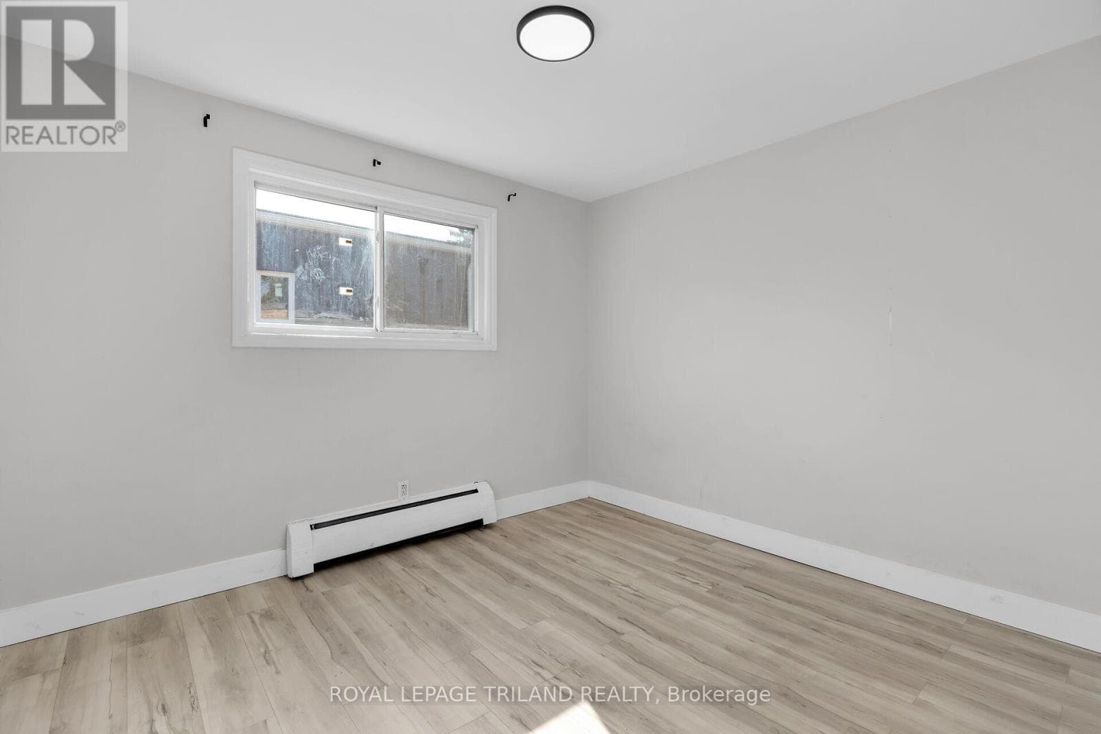 Multi-family at 4- 1566 Allen Place, London East (East H), Ontario - Photo 6 - RE/MAX Garden City Realty