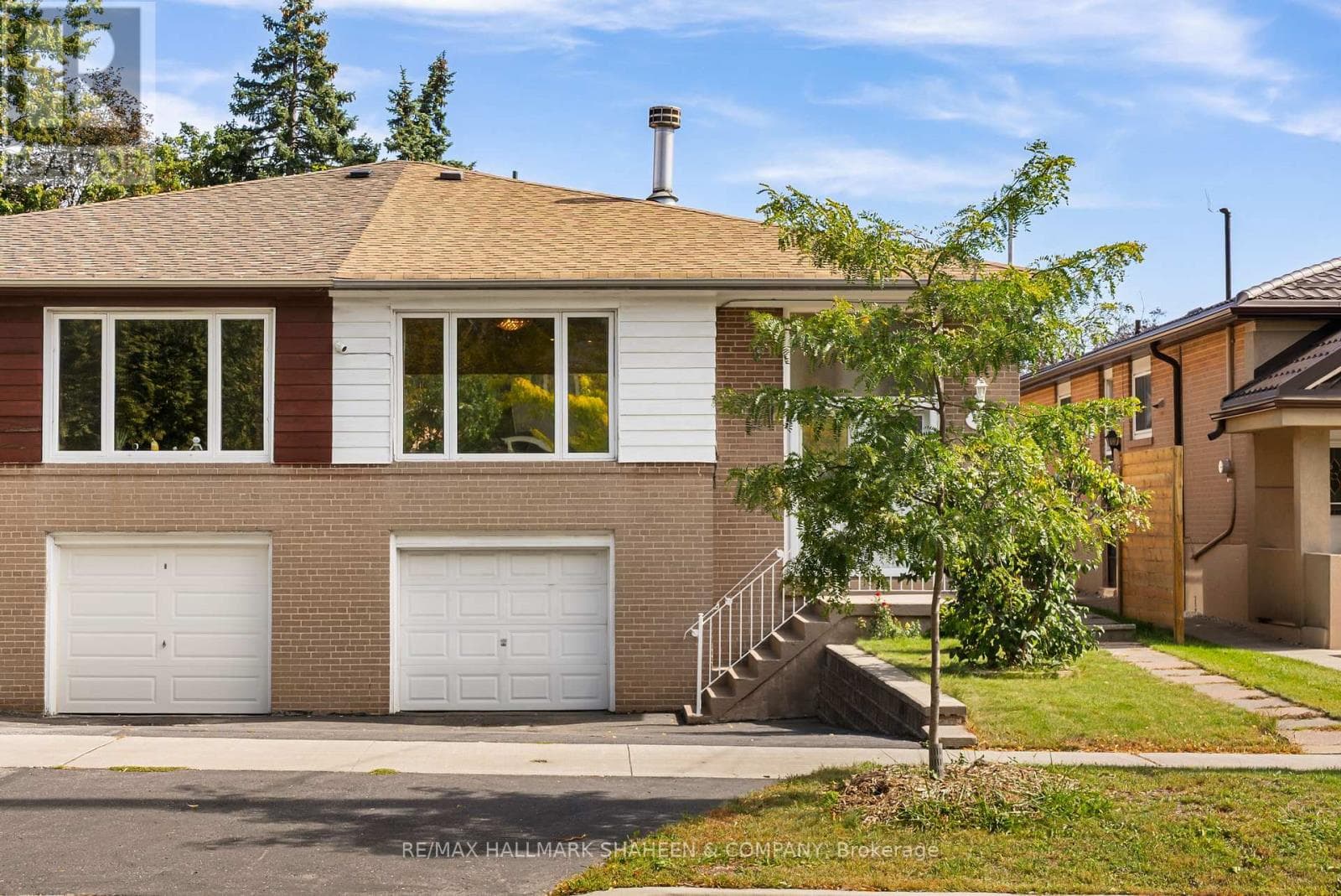 Single Family at 44 Elise Terrace, Toronto (Newtonbrook West), Ontario - Photo 3 - RE/MAX Garden City Realty