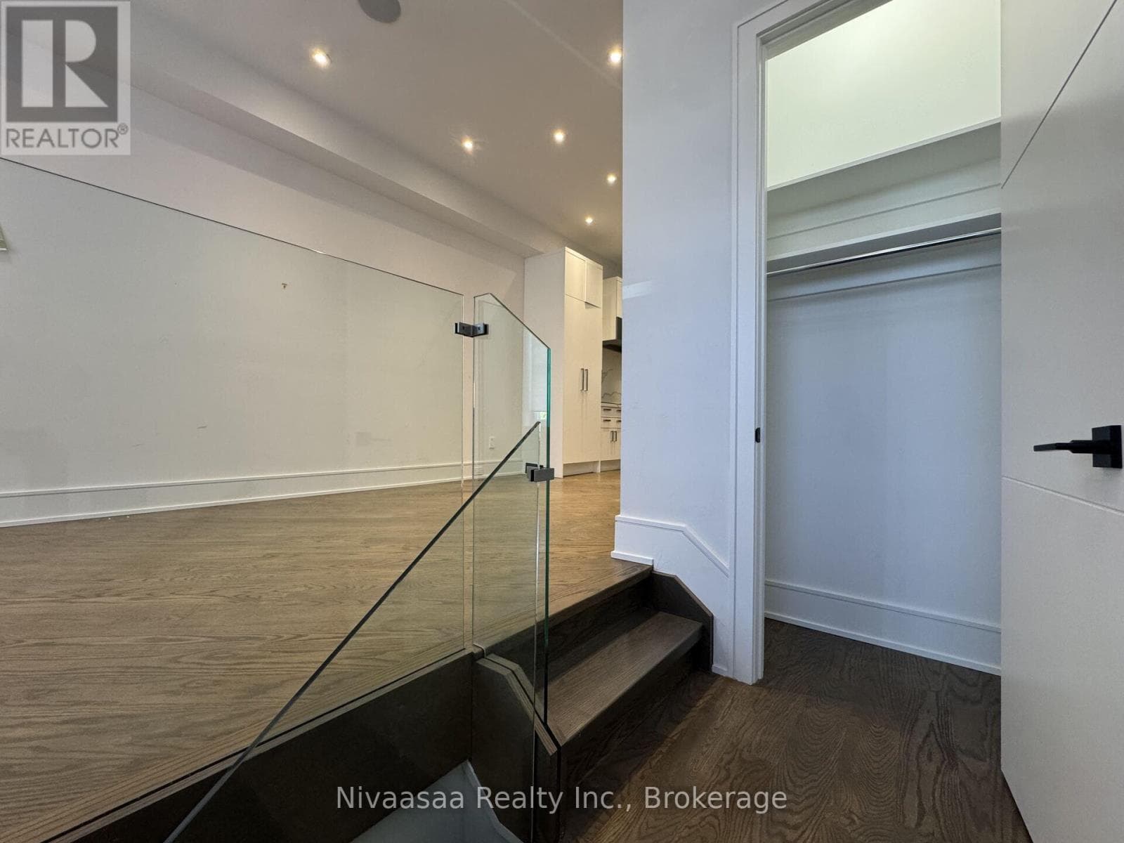 Single Family at 177 Ranleigh Avenue, Toronto (Lawrence Park North), Ontario - Photo 4 - RE/MAX Garden City Realty