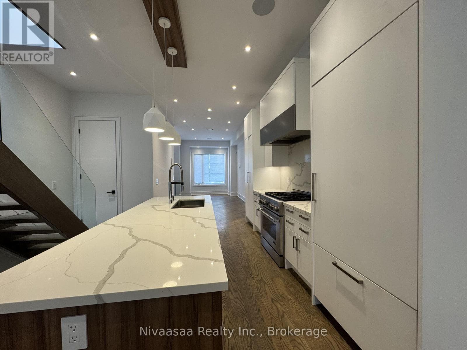 Single Family at 177 Ranleigh Avenue, Toronto (Lawrence Park North), Ontario - Photo 9 - RE/MAX Garden City Realty