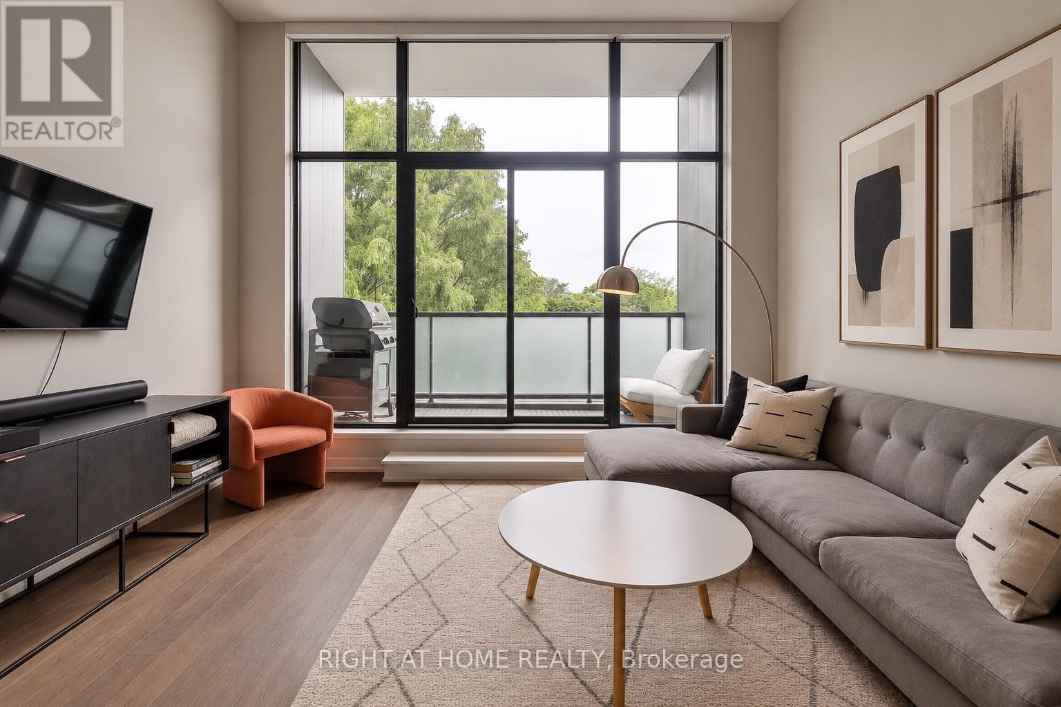 Single Family at 303- 530 Indian Grove, Toronto (Junction Area), Ontario - Photo 6 - RE/MAX Garden City Realty