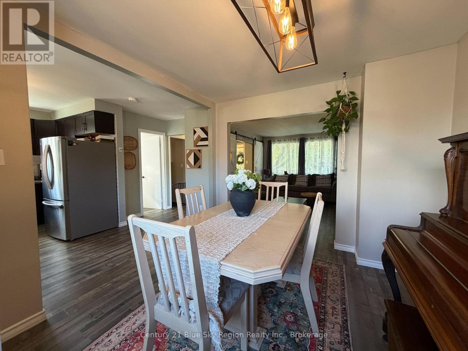 Single Family at 292 Patricia Street, North Bay (Widdifield), Ontario - Photo 6 - RE/MAX Garden City Realty