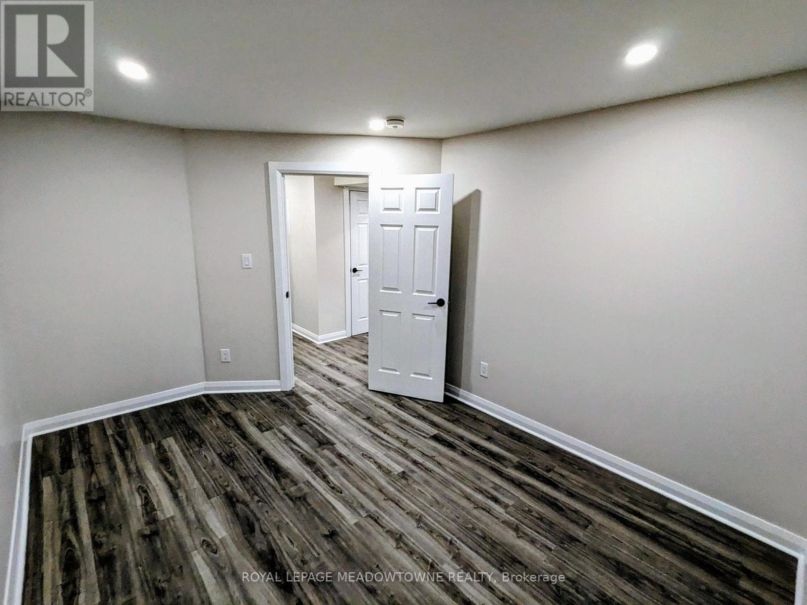 Single Family at B- 737 Botany Hill Crescent, Newmarket (Huron Heights-Leslie Valley), Ontario - Photo 7 - RE/MAX Garden City Realty