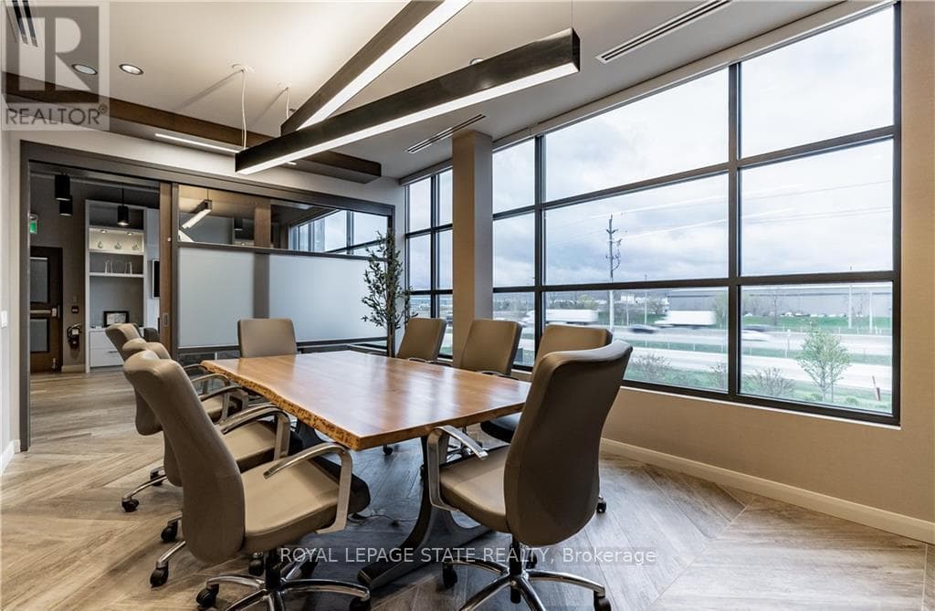 Office at 821 North Service Road, Hamilton (Lakeshore), Ontario - Photo 9 - RE/MAX Garden City Realty
