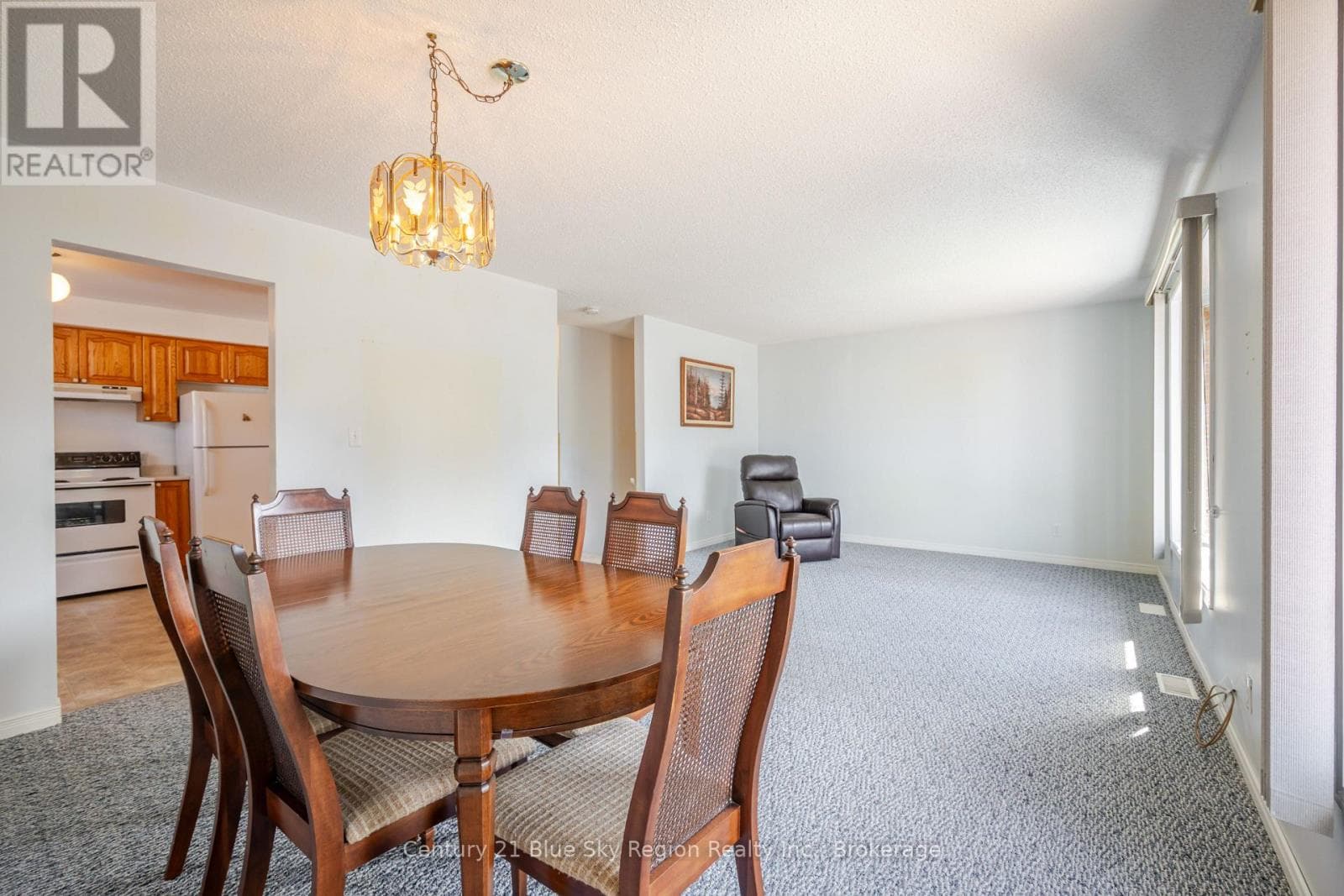 Single Family at 430 Aubrey Street, North Bay (Central), Ontario - Photo 3 - RE/MAX Garden City Realty