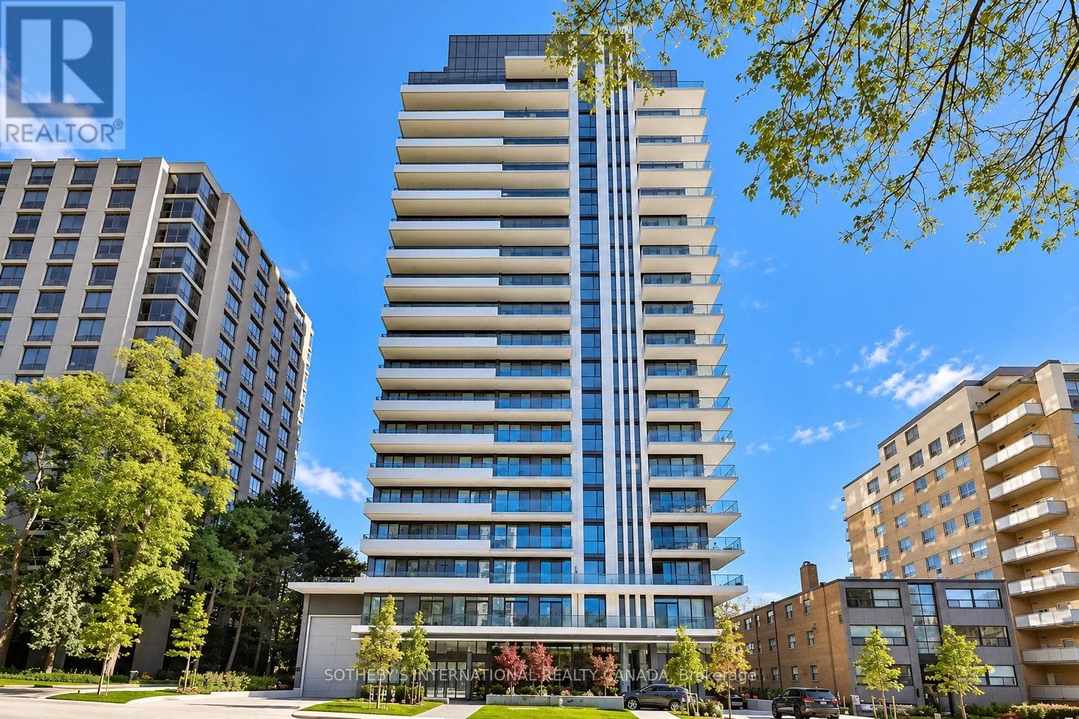 1502- 609 Avenue Road