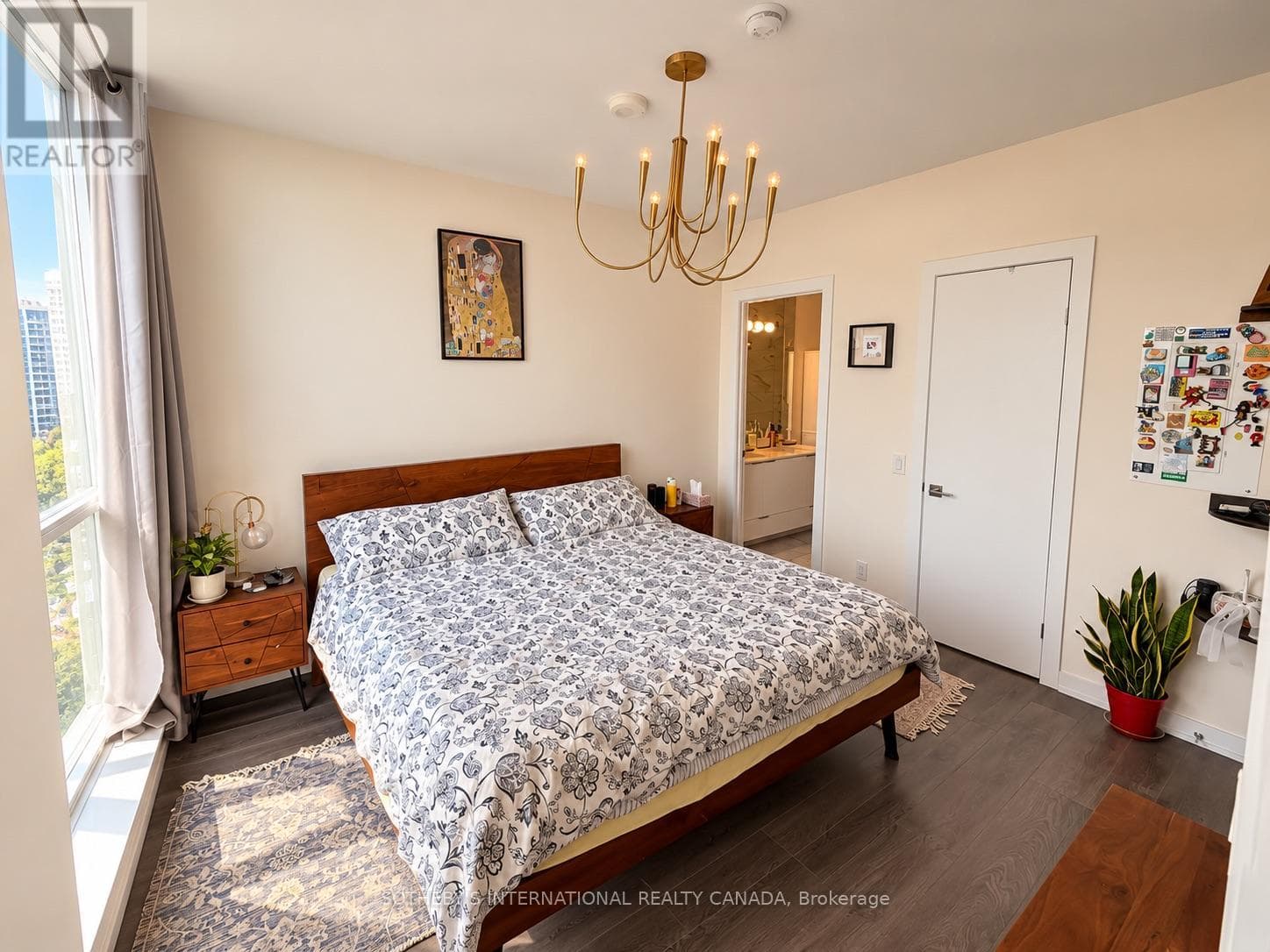 Single Family at 1502- 609 Avenue Road, Toronto (Yonge-St. Clair), Ontario - Photo 6 - RE/MAX Garden City Realty