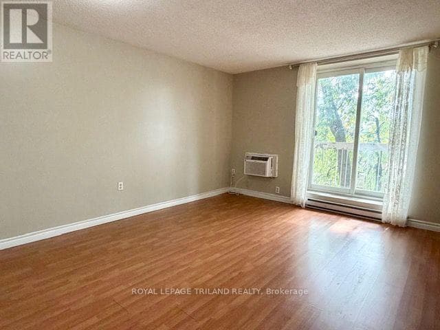 Single Family at 305- 626 First Street, London East (East H), Ontario - Photo 6 - RE/MAX Garden City Realty