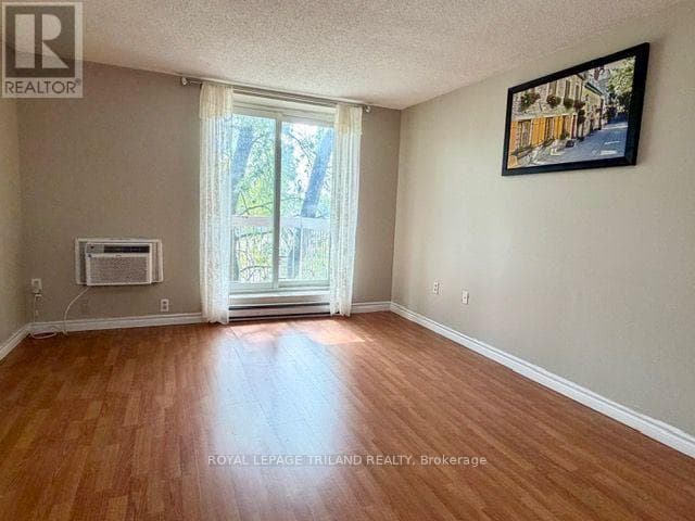 Single Family at 305- 626 First Street, London East (East H), Ontario - Photo 7 - RE/MAX Garden City Realty