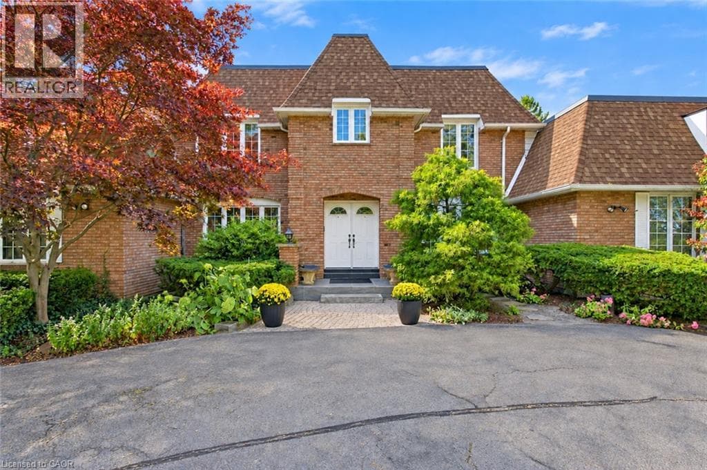 Single Family at 1302 FOUR MILE CREEK Road, Niagara-on-the-Lake, Ontario - Photo 2 - RE/MAX Garden City Realty