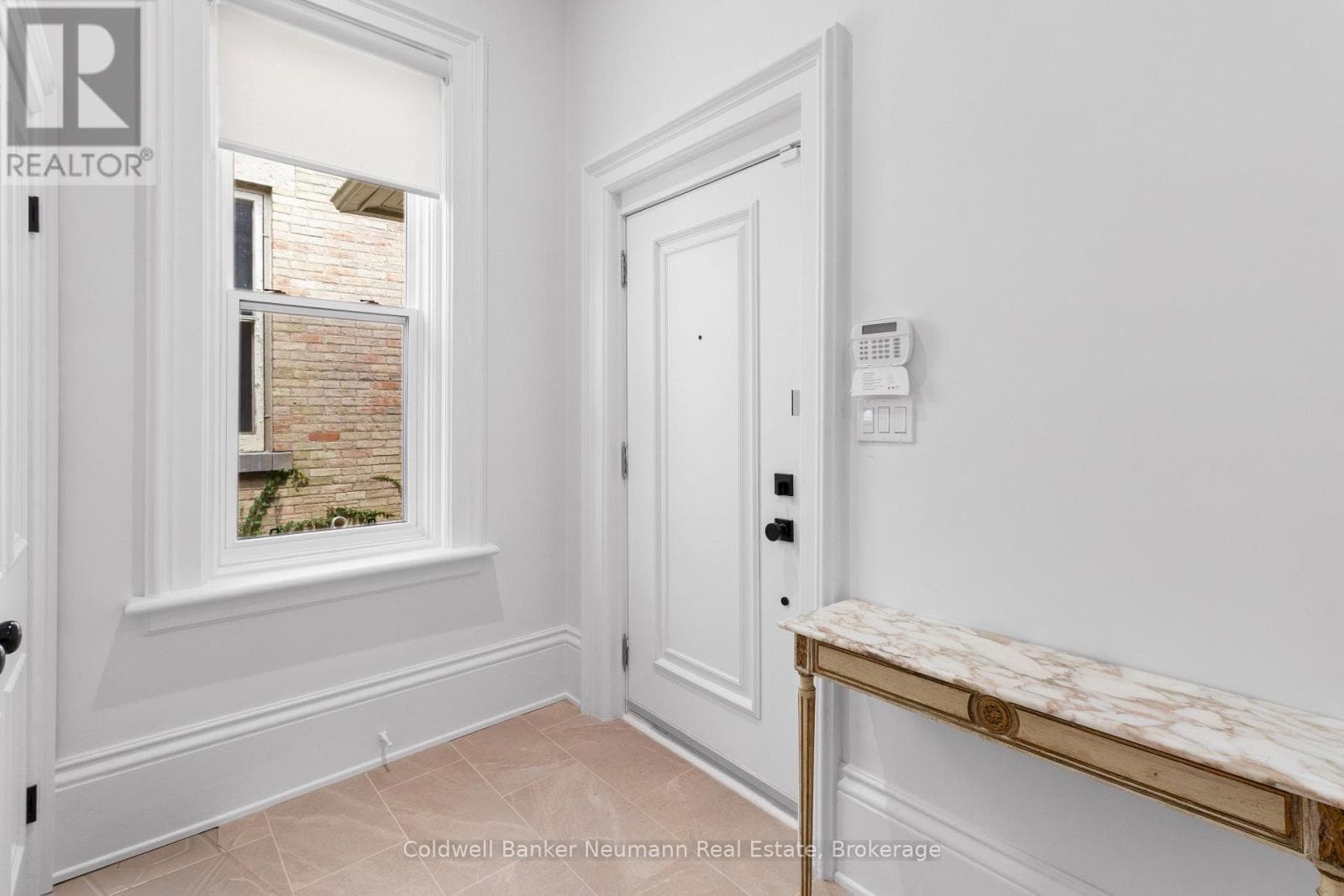 Single Family at 41 LIVERPOOL Street, Guelph (Downtown), Ontario - Photo 5 - RE/MAX Garden City Realty