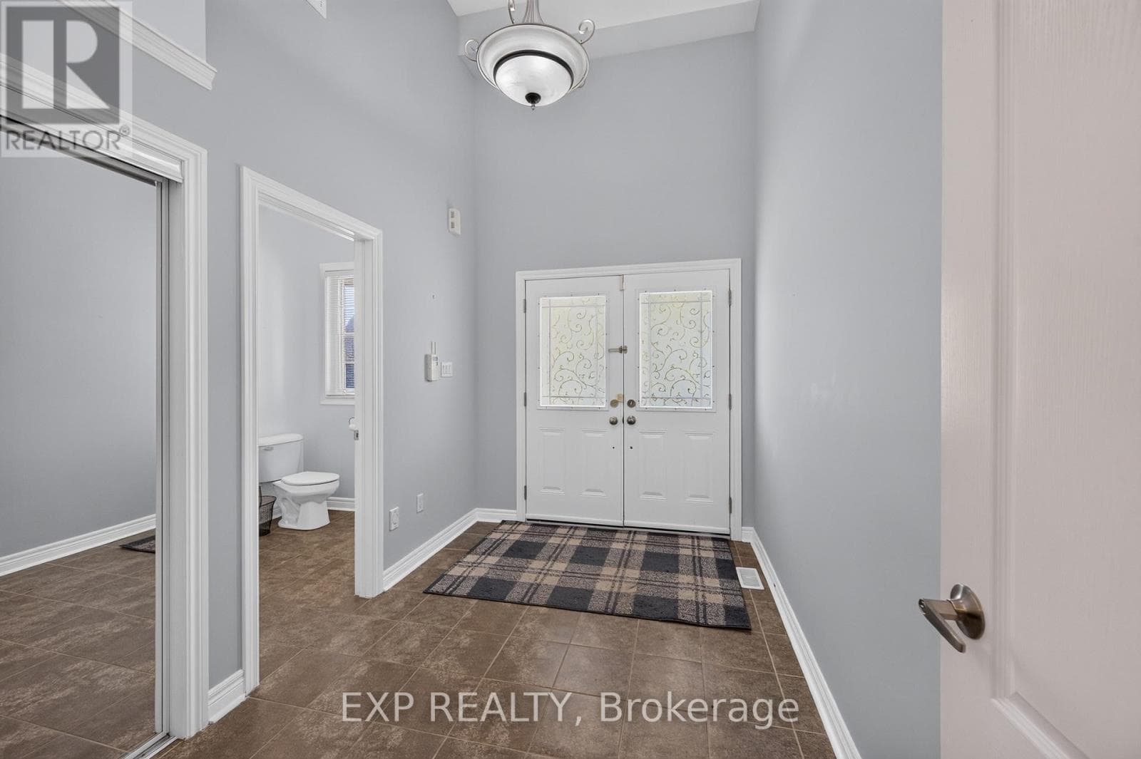 Single Family at 209 Woodspring Avenue, Newmarket (Woodland Hill), Ontario - Photo 4 - RE/MAX Garden City Realty