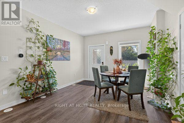 Single Family at 5- 590 North Service Road, Hamilton (Lakeshore), Ontario - Photo 10 - RE/MAX Garden City Realty