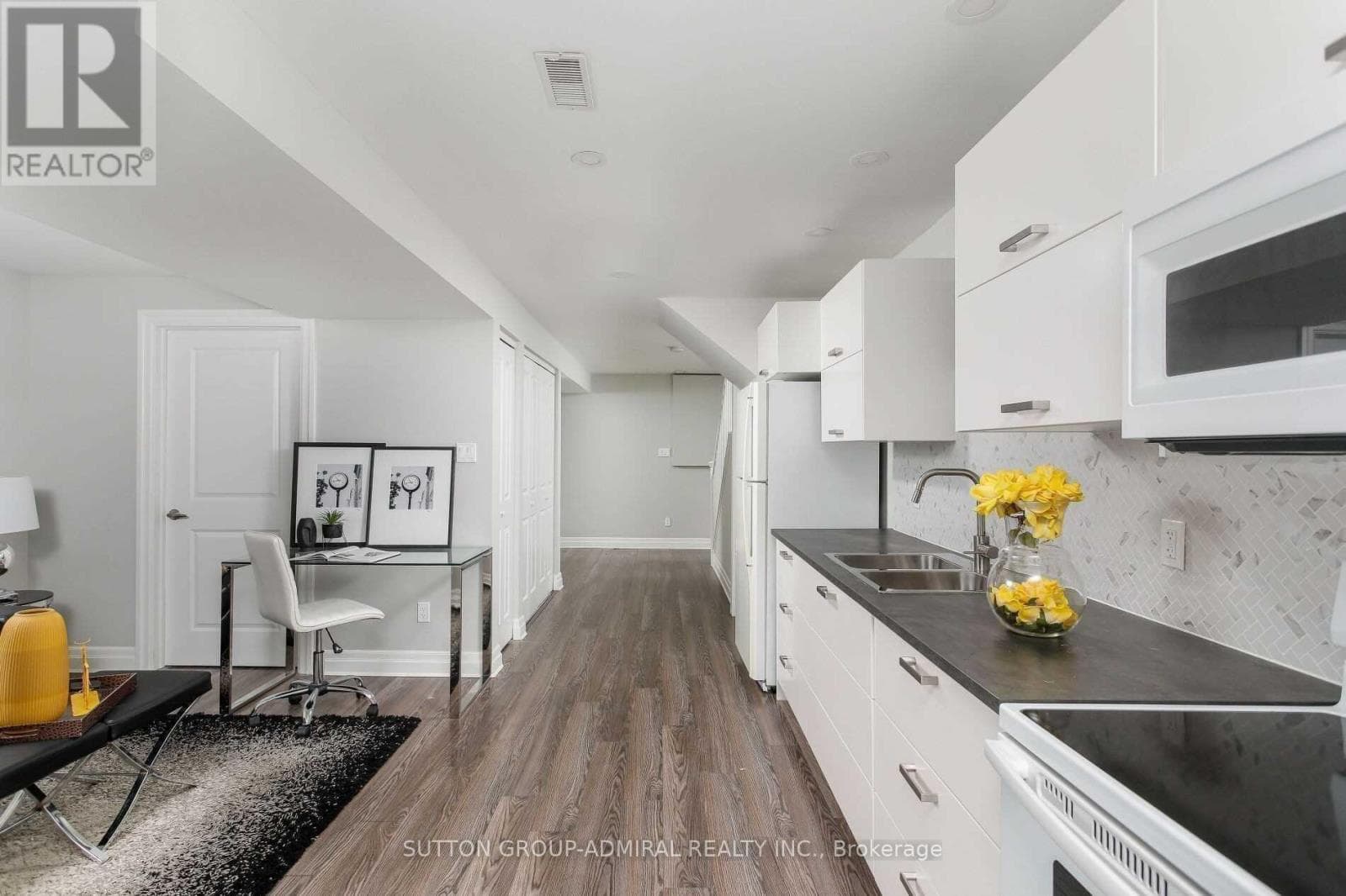 Single Family at Bsmnt- 278 Armadale Avenue, Toronto (Runnymede-Bloor West Village), Ontario - Photo 3 - RE/MAX Garden City Realty