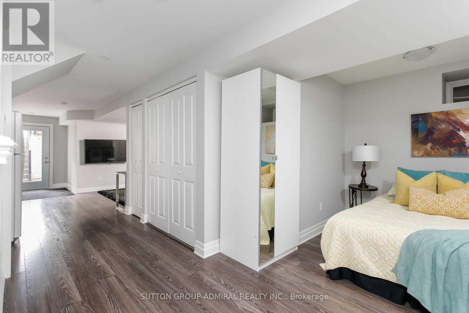 Single Family at Bsmnt- 278 Armadale Avenue, Toronto (Runnymede-Bloor West Village), Ontario - Photo 6 - RE/MAX Garden City Realty