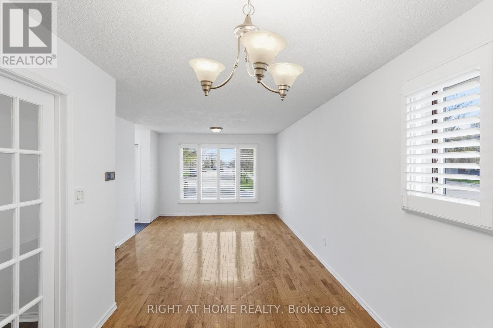Single Family at 341 Rexford Drive, Hamilton (Randall), Ontario - Photo 10 - RE/MAX Garden City Realty