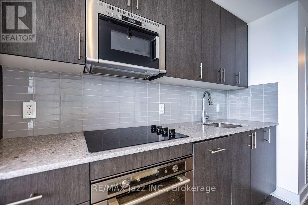 Single Family at 2001- 2550 Simcoe Street, Oshawa (Windfields), Ontario - Photo 10 - RE/MAX Garden City Realty
