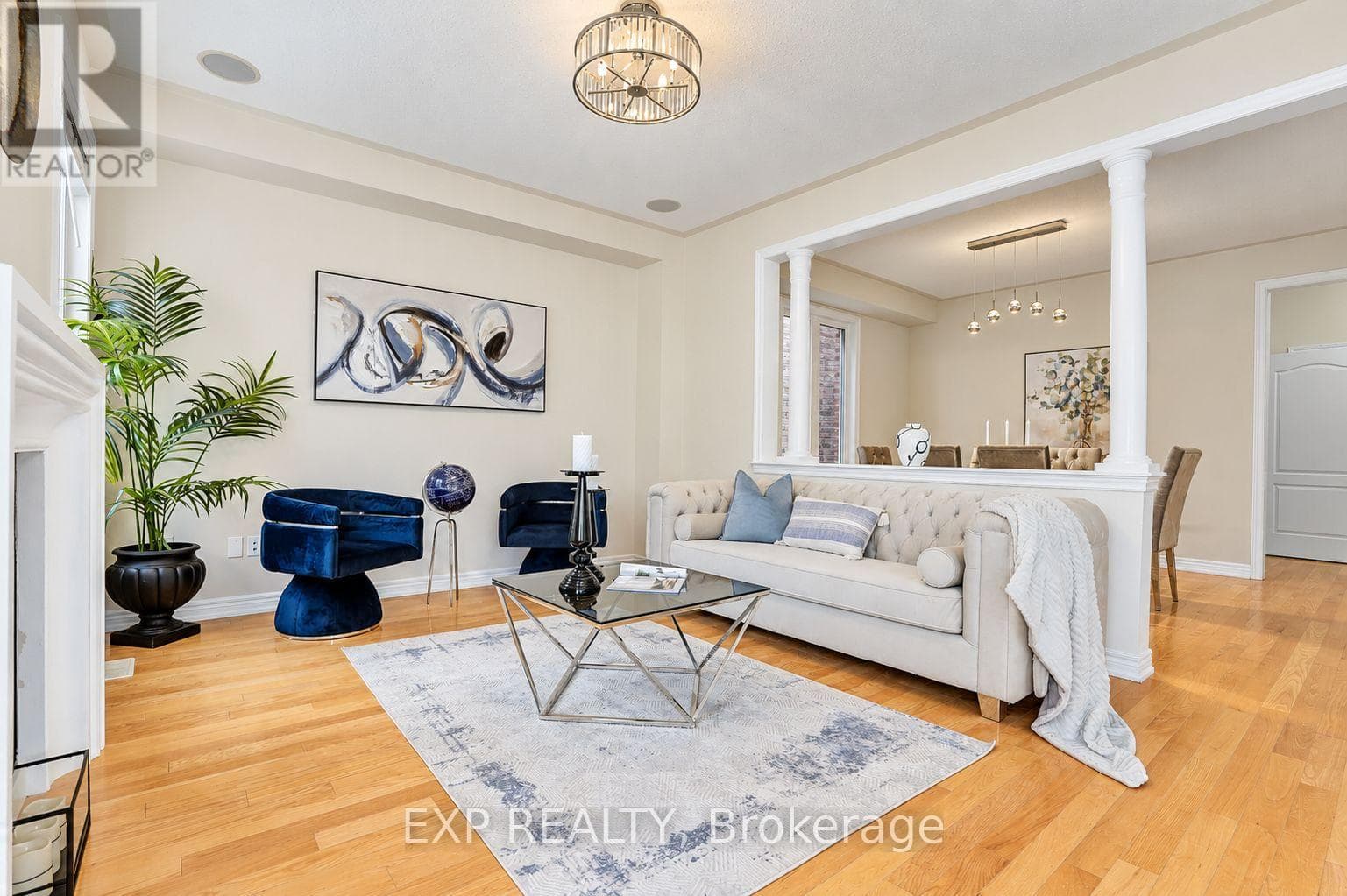Single Family at 240 Aspenwood Drive, Newmarket (Woodland Hill), Ontario - Photo 9 - RE/MAX Garden City Realty