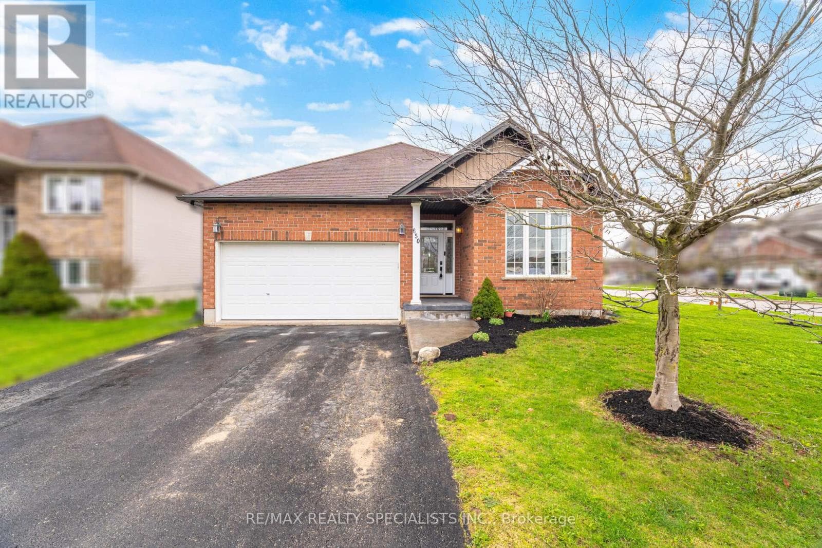 650 Reid Crescent