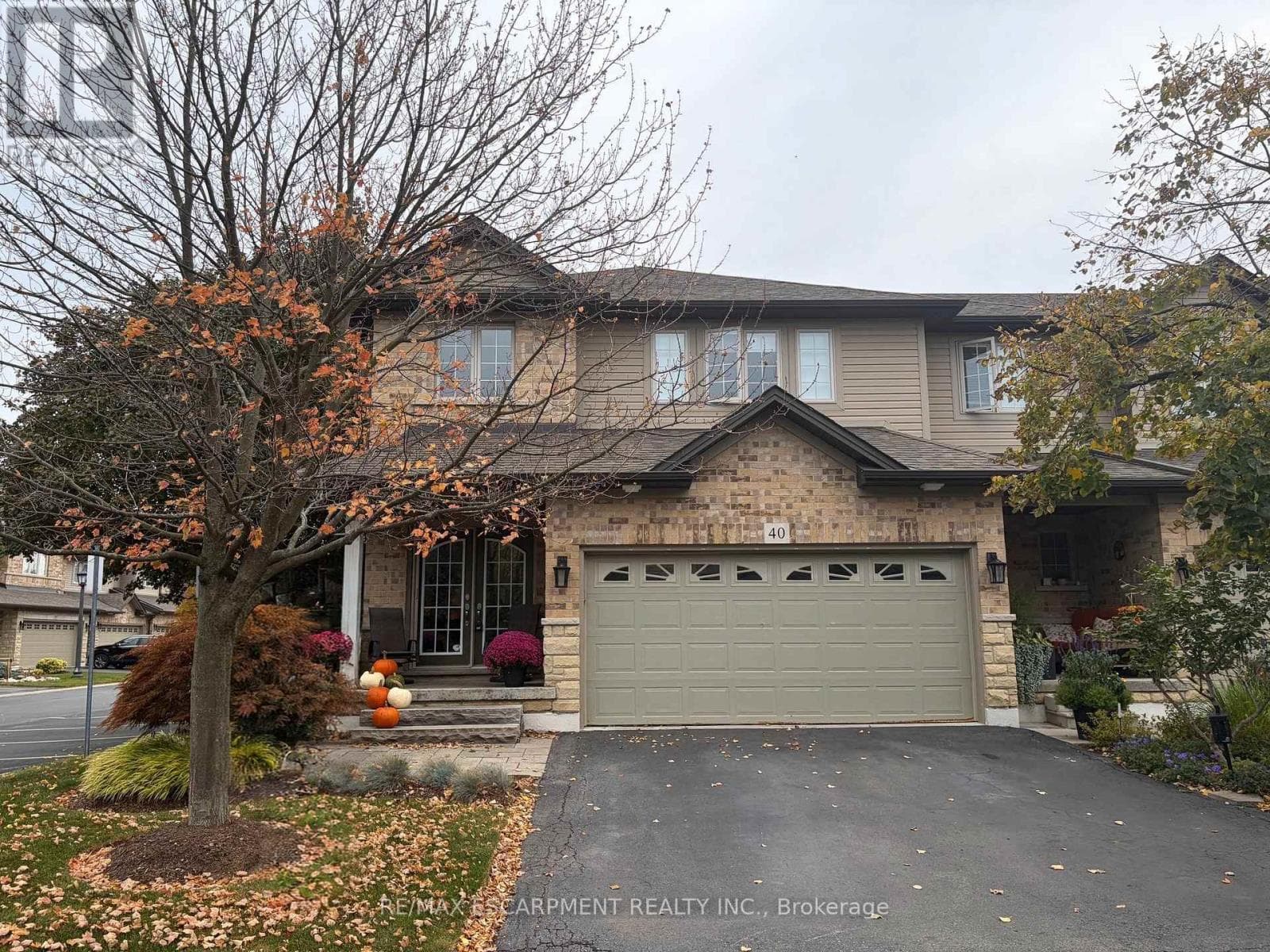 40- 441 STONEHENGE Drive