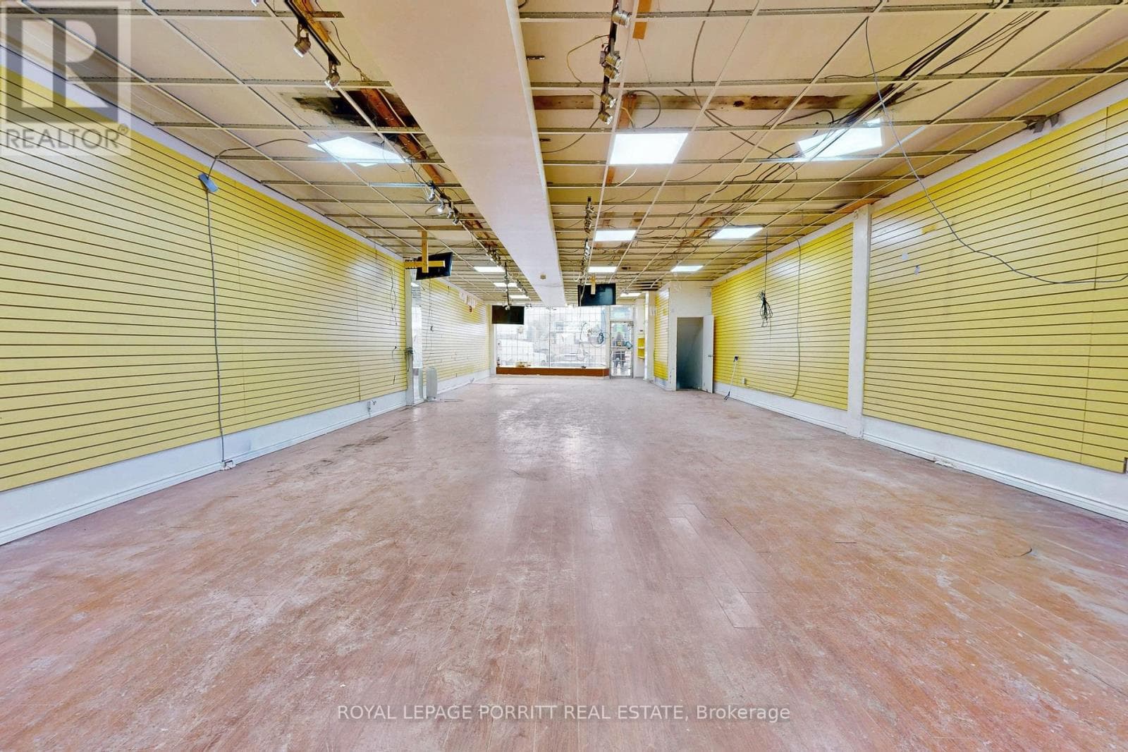 Retail at Store- 2651 Eglinton Avenue, Toronto (Kennedy Park), Ontario - Photo 7 - RE/MAX Garden City Realty