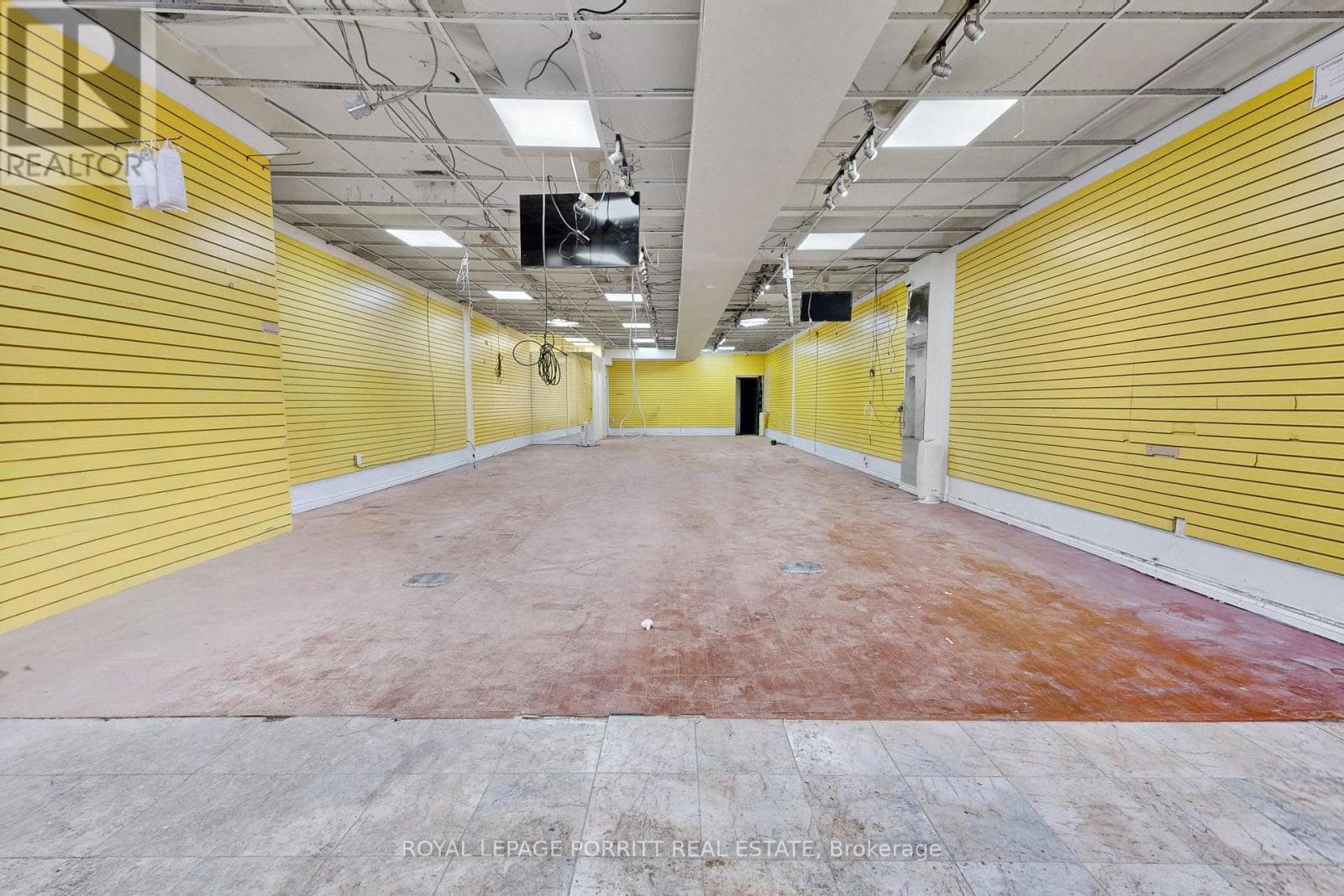 Retail at Store- 2651 Eglinton Avenue, Toronto (Kennedy Park), Ontario - Photo 8 - RE/MAX Garden City Realty