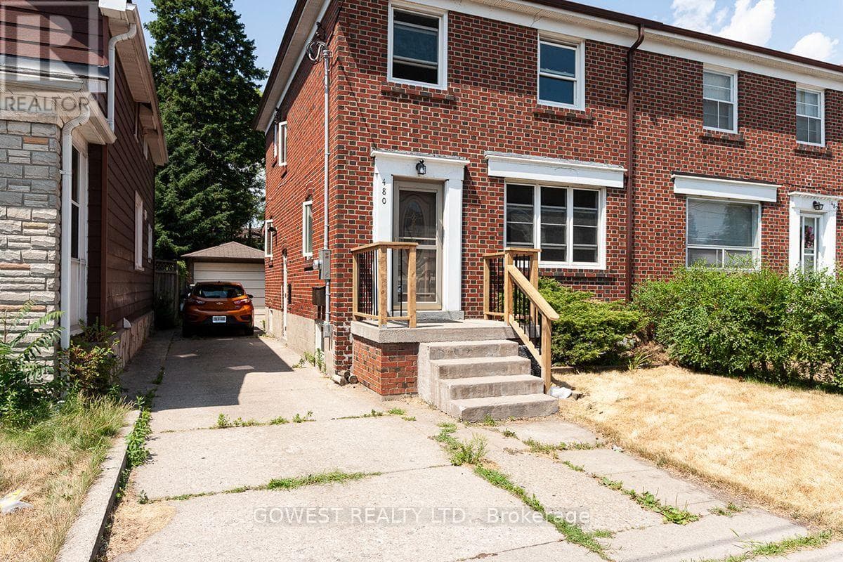 2- 480 Jane Street