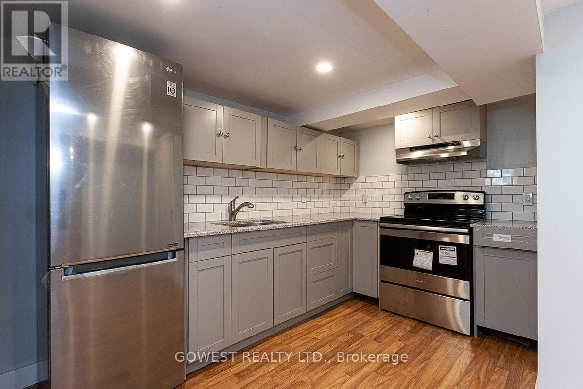 Single Family at 2- 480 Jane Street, Toronto (Runnymede-Bloor West Village), Ontario - Photo 10 - RE/MAX Garden City Realty