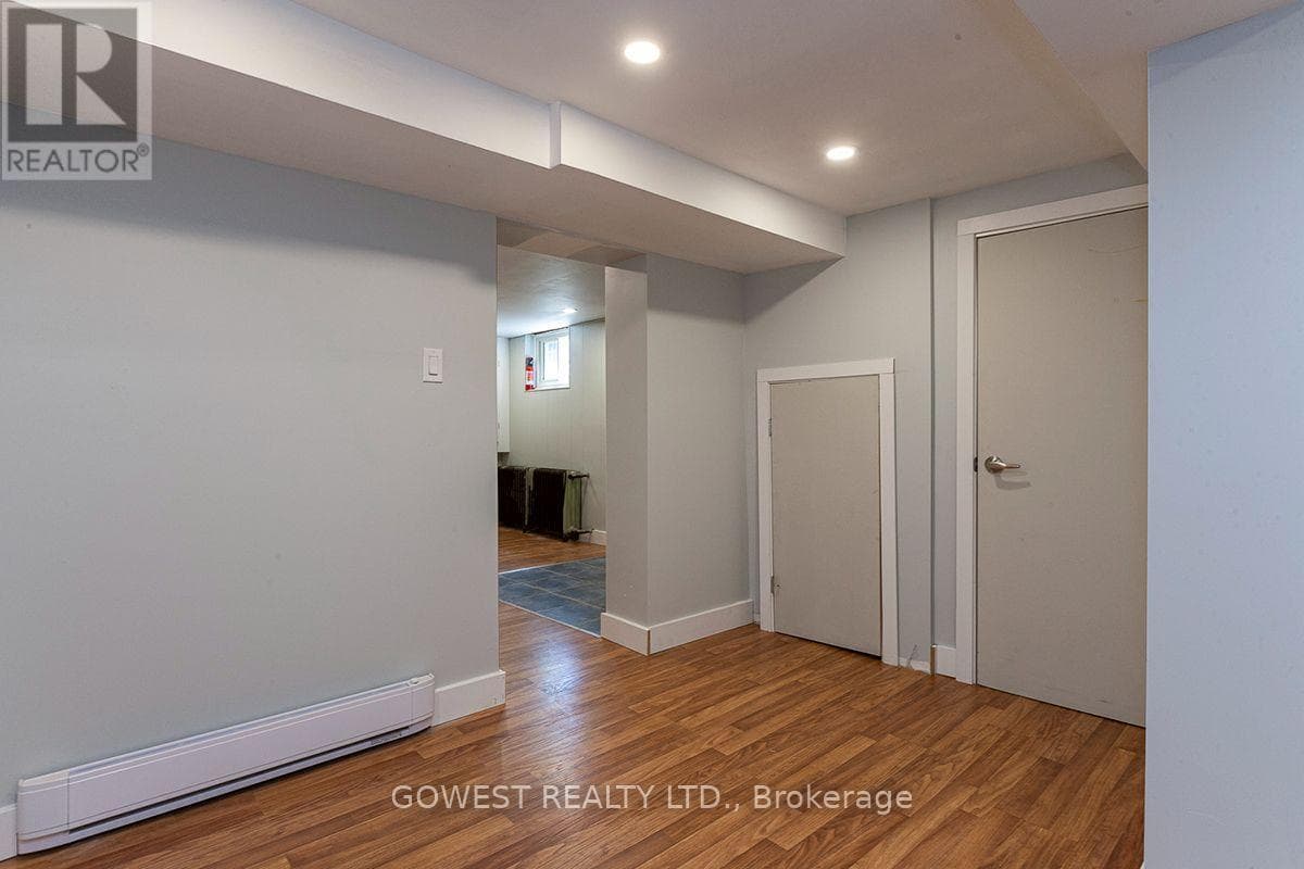 Single Family at 2- 480 Jane Street, Toronto (Runnymede-Bloor West Village), Ontario - Photo 7 - RE/MAX Garden City Realty