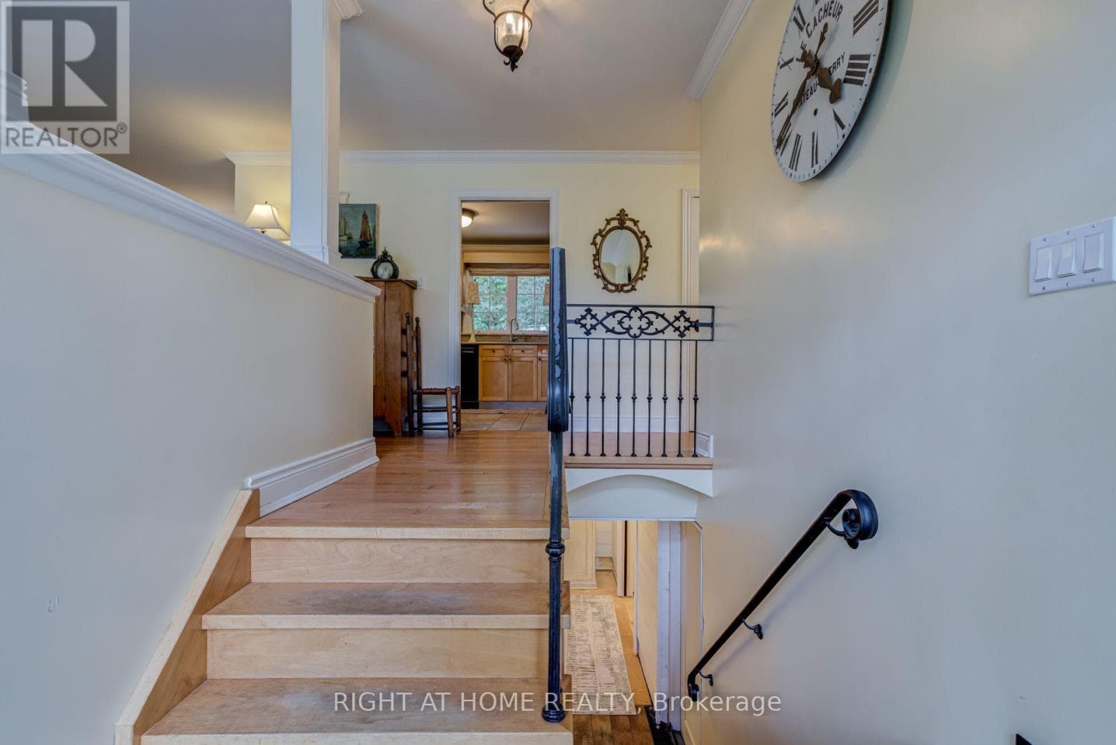 Single Family at 1627 Rometown Drive, Mississauga (Lakeview), Ontario - Photo 3 - RE/MAX Garden City Realty